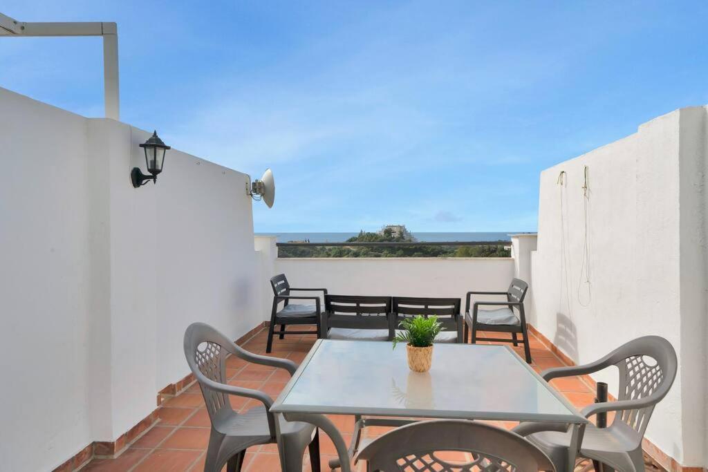 Duplex Con Vistas Al Mar, Piscina Y Gimnasio - Las Abejeras 226 Эстепона Экстерьер фото
